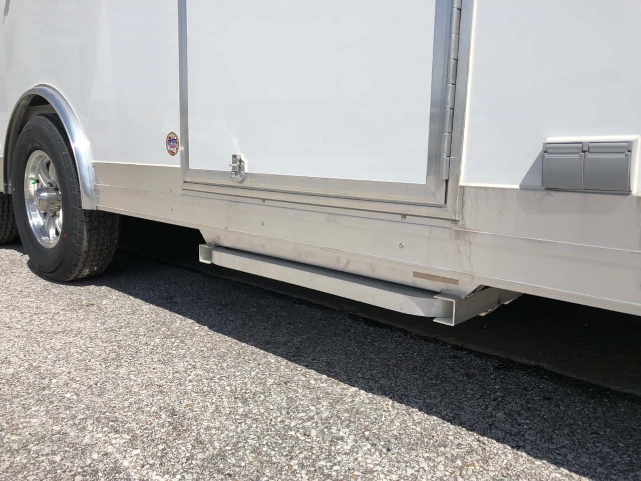 Product Display Trailer – MO Great Dane / Total Trailers