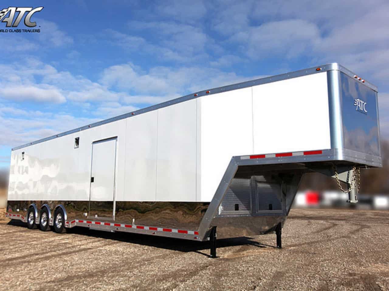 44ft Gooseneck Race Trailer Car Hauler MO Great Dane / Total