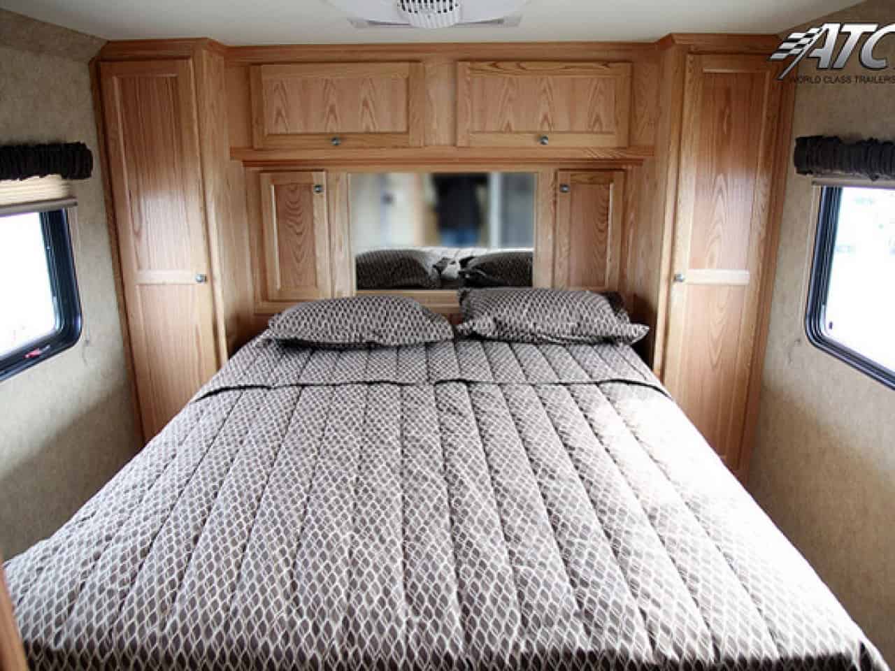 Stacker Trailer w/ Living Quarters Get a Quote MO Great Dane