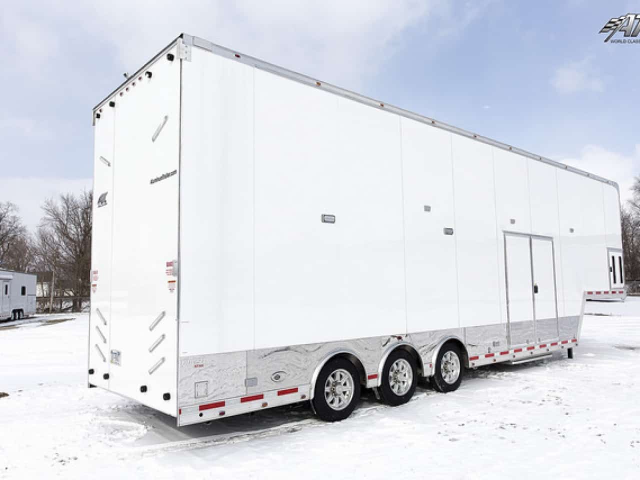 Liftgate Aluminum Stacker Trailer: Get a Quote | MO Great Dane