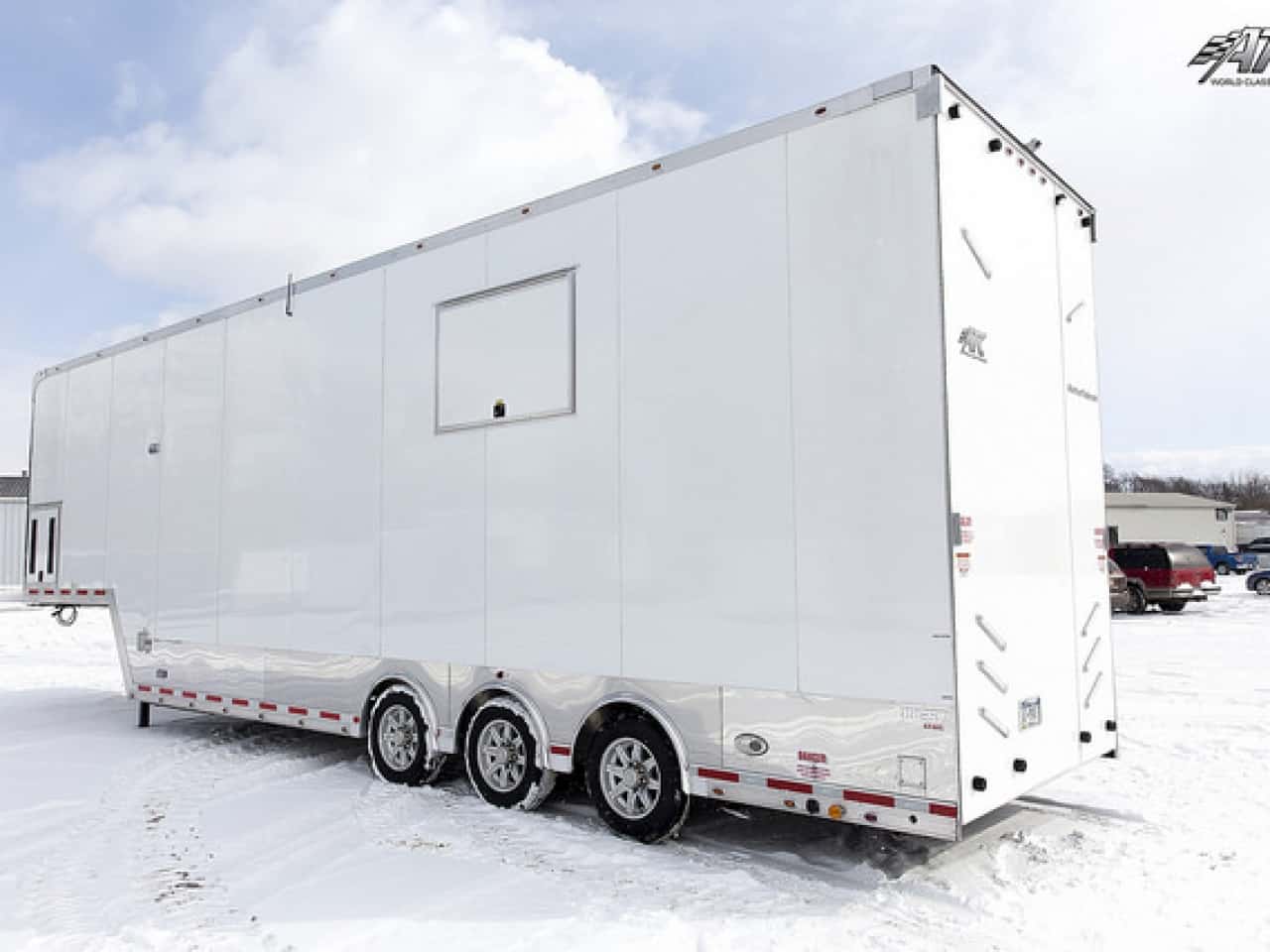 Liftgate Aluminum Stacker Trailer: Get a Quote | MO Great Dane