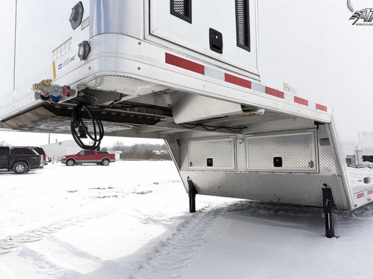 Liftgate Aluminum Stacker Trailer: Get a Quote | MO Great Dane